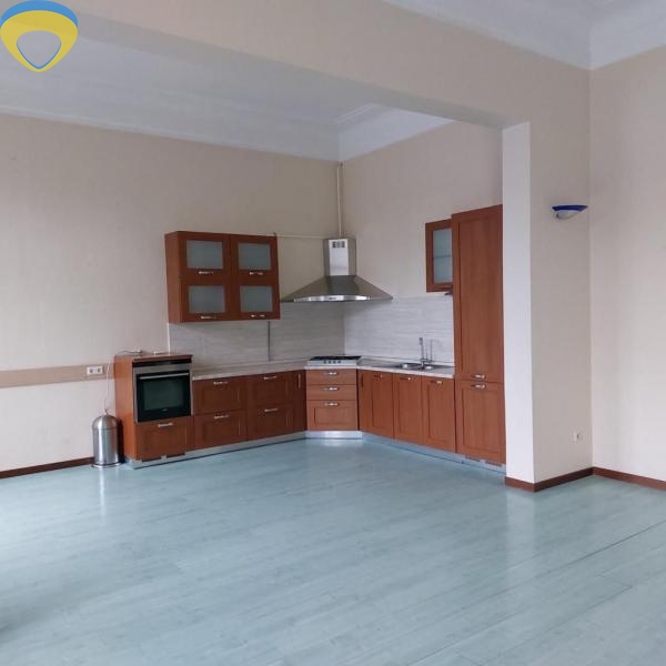 продажа многокомнатной квартиры номер A-174325 в Приморском районе, фото номер 7